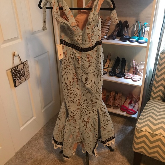 Formal eyelet dress, never worn. - Picture 3 of 3